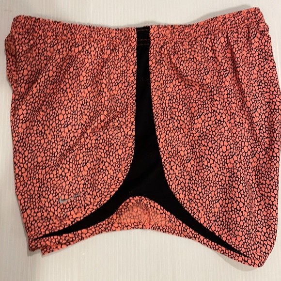 Nike Dri-Fit Running Shorts w/Pocket Brief Womens Size Large Coral/ Black - Picture 2 of 13